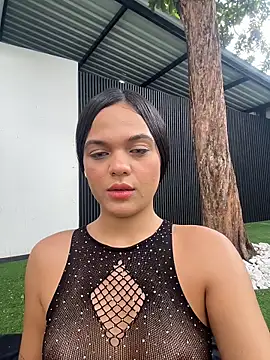 Онлайн чат XXX Bella-Ferrer