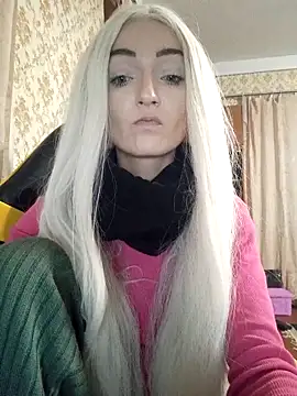 LaDaini Adlı Modelin Canlı XXX Sohbeti