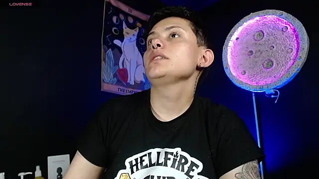 girl_intense444 라이브 XXX 채팅