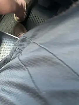 Chris2201hdb's Webcam Show