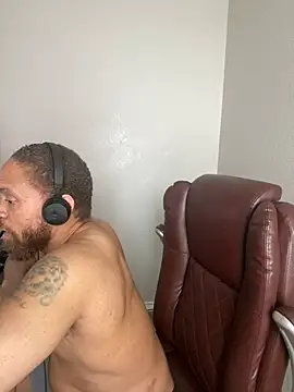 Fathero1time's Live XXX Chat