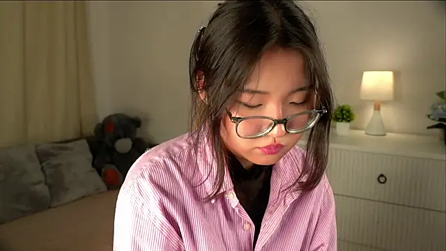 Czat XXX na żywo – NelleMihalko