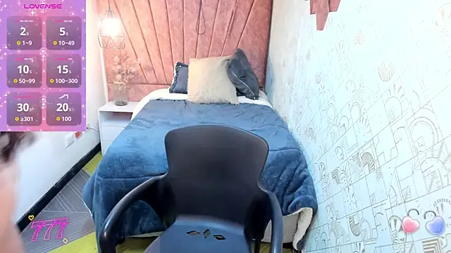 Zoe__Taylor__ 现场XXX聊天