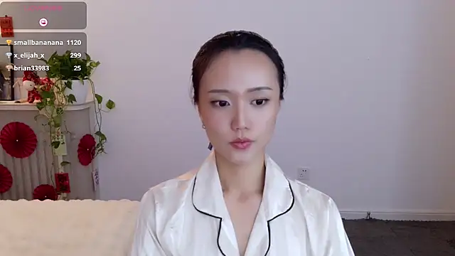 Nitamade79 Adlı Modelin Canlı XXX Sohbeti