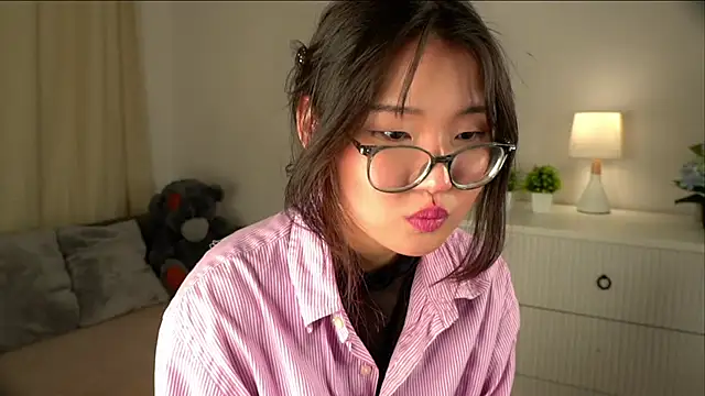 NelleMihalko's Live XXX Chat