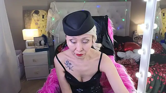 Czat XXX na żywo – RoxalanaStar