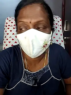 umashreetamil Show in webcam