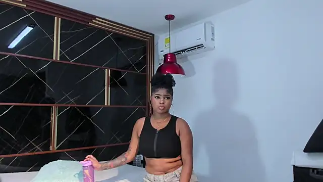 HannyThompsonのライブXXXチャット