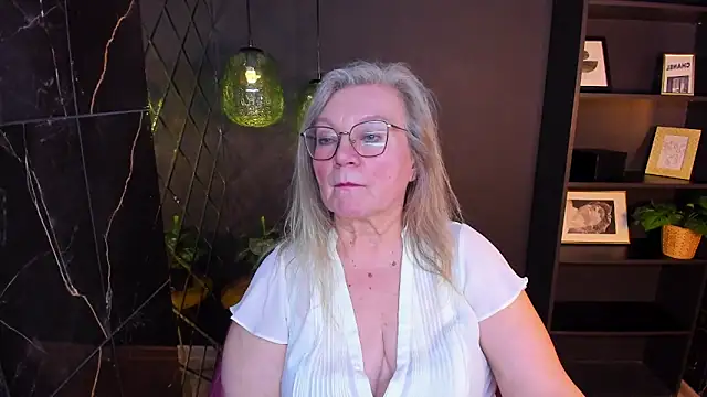 NataliMellow's Live XXX Chat