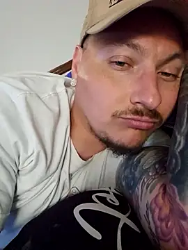 MrBiggBallz's Live XXX Chat