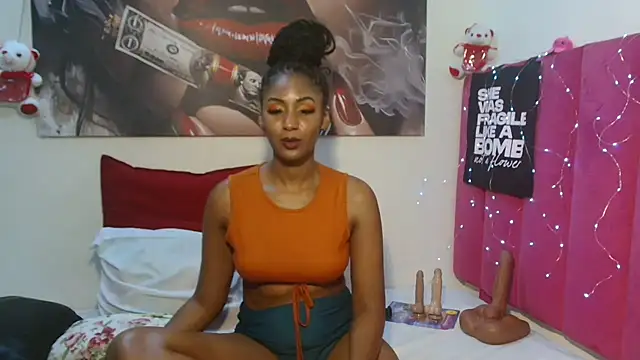 Moreish-06 Adlı Modelin Canlı XXX Sohbeti