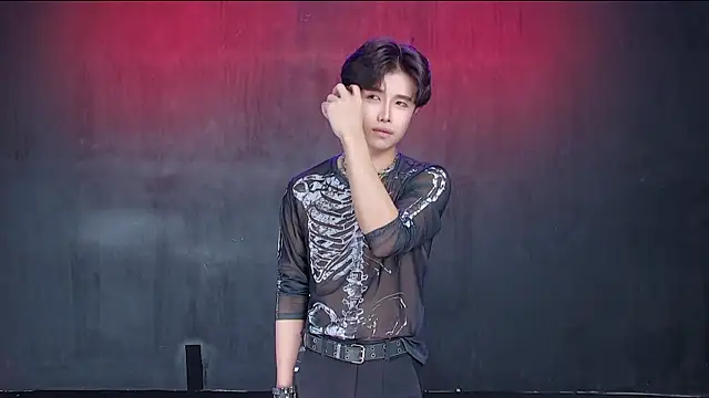 عرض كام Queen-Vibe