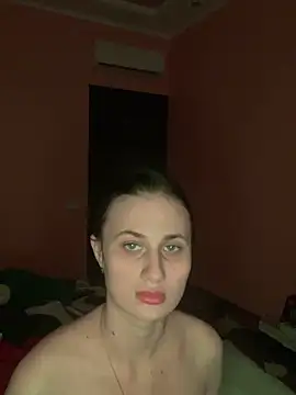 Flossy_Vettie Adlı Modelin Canlı XXX Sohbeti