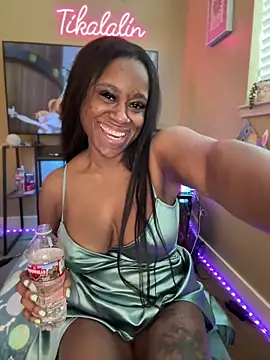 TikaMoon – Live XXX-chat