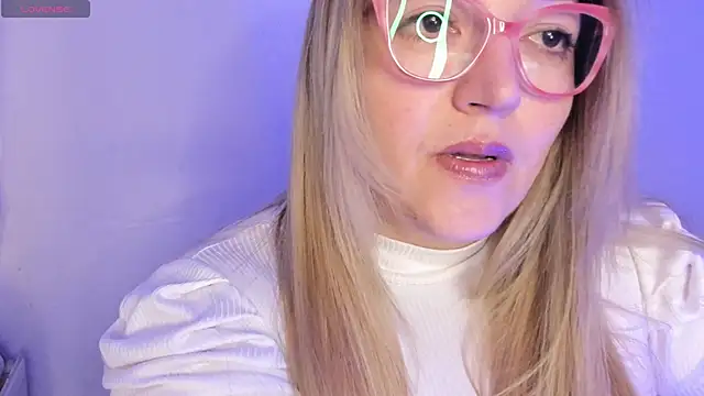 Czat XXX na żywo – Naty_Mature_