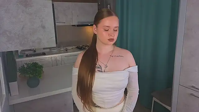 MimiSlechta élő XXX-chatje