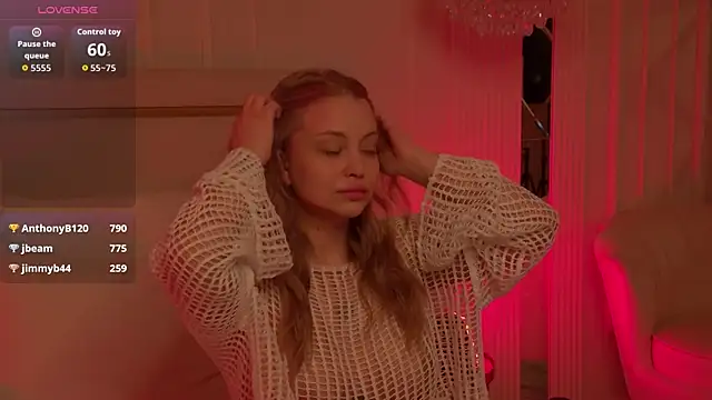 MollyHilton 现场XXX聊天