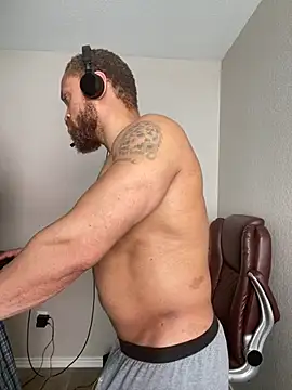 Fathero1time Live XXX Chat