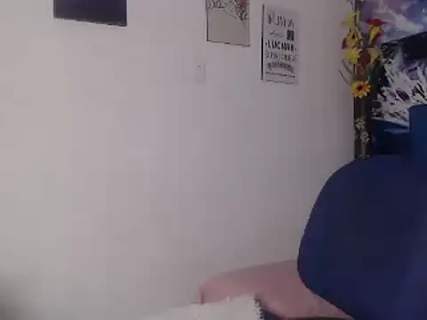 Ailanys_Miller Pertunjukan Webcam