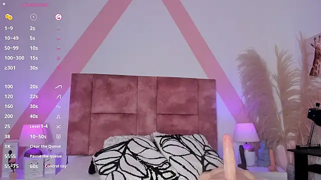 แชท XXX สดของ isabella_whiithe