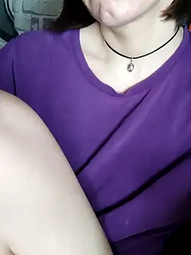 Aashikalaa Adlı Modelin Canlı XXX Sohbeti