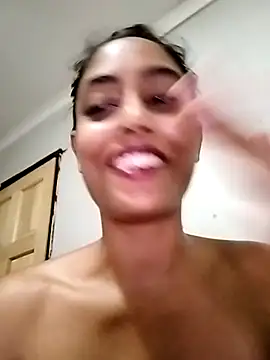 Show de cleopatra-tykhe na webcam