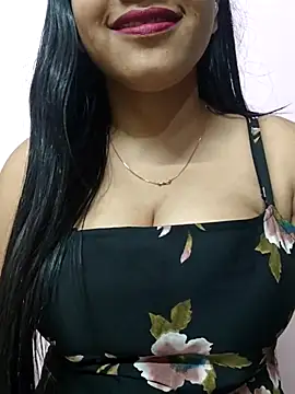 Sharvari-Wagh: онлайн-секс-чат