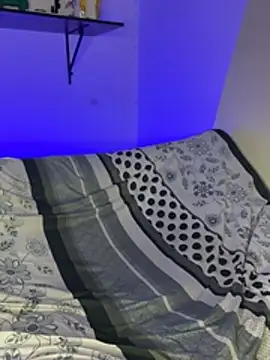 Pokazy przed kamerką – KIRAMA_4U