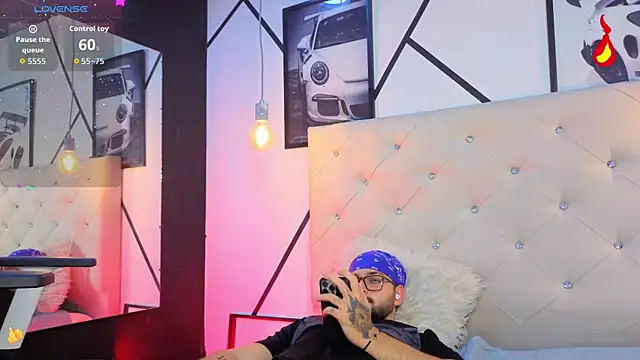 Andrew_Brown Live XXX Chat