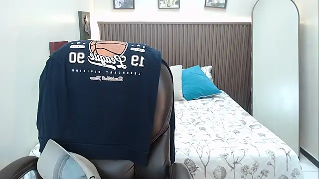 Ian_Mason Adlı Modelin Web Kamerası Şovu