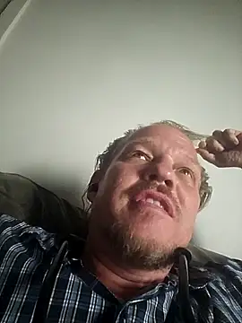 yourMasterisBored Adlı Modelin Web Kamerası Şovu