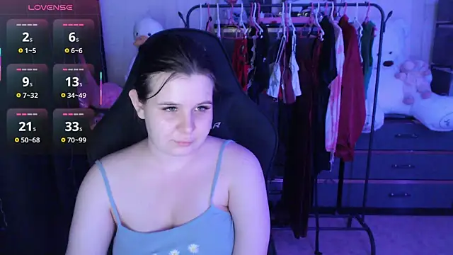 AmyVibess' Live XXX Chat