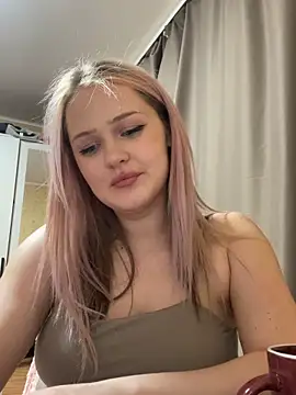 keeeessyyy Adlı Modelin Web Kamerası Şovu