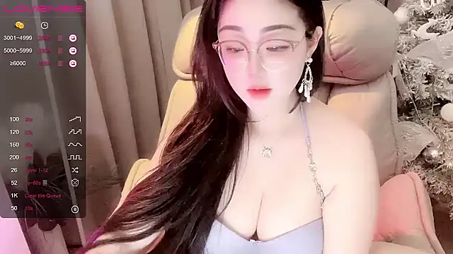 Monica-666888- 现场XXX聊天