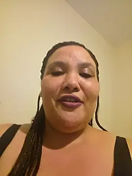 Curvy-Nthabi_X webkamerás műsora