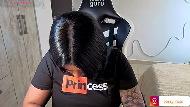 XXX chat uživo modela Victoryyy_