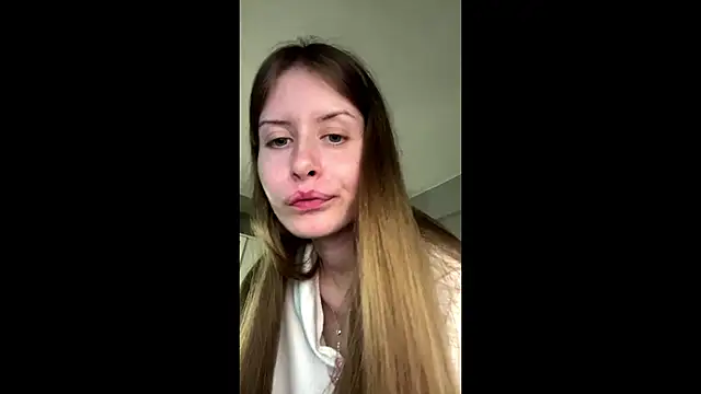 Iuckystar19 Adlı Modelin Web Kamerası Şovu