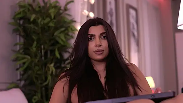 NicoleCellini Chat XXX in diretta