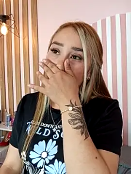 LannajansenのライブXXXチャット