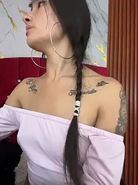 Michelle_ec Adlı Modelin Canlı XXX Sohbeti