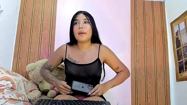 valenttina_narvaez Adlı Modelin Canlı XXX Sohbeti