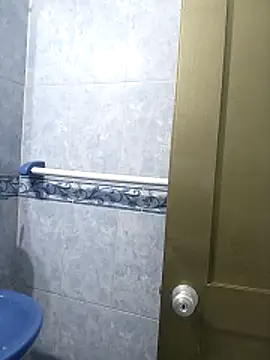 Živý XXX chat baby-skinnd