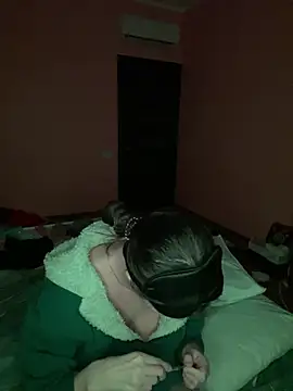 Flossy_Vettie: онлайн-секс-чат