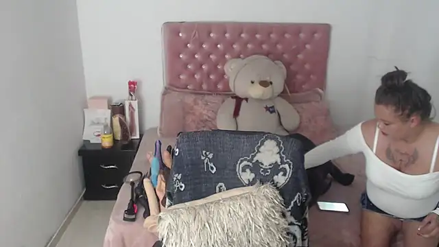 Chat +18 de patty_squirt_ ao vivo