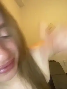 Chat +18 de NeEdnaBradley ao vivo