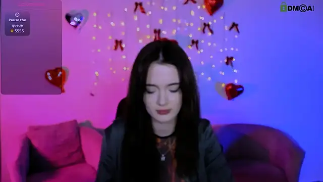 liana_kisses 即時 XXX 聊天