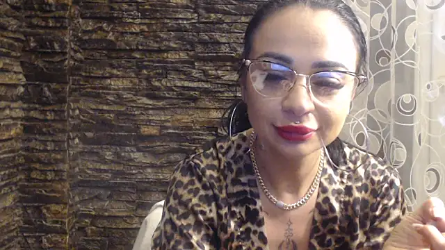 BrianaBloom live XXX chat