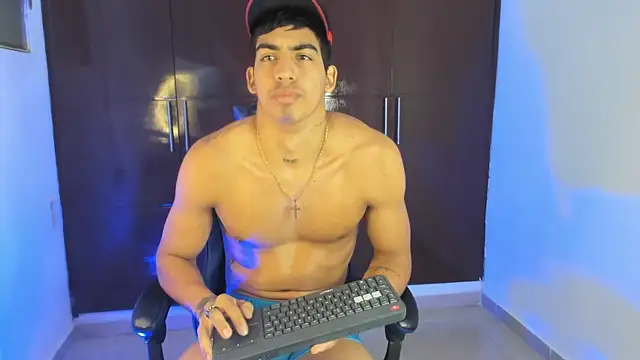 Chat +18 de Milo_LatinBoy ao vivo