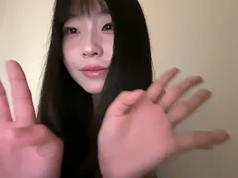 77momomo Show Webcam