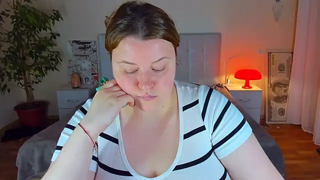 PolinaSalvatore 现场XXX聊天